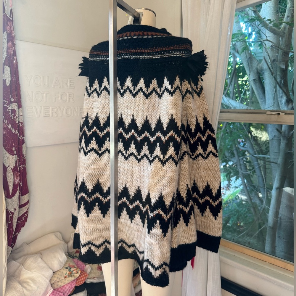 Vintage Bold Fringe Southwest Aztec Zigzag Pattern Chunky Knit Pullover Sweater - Picture 5 of 5